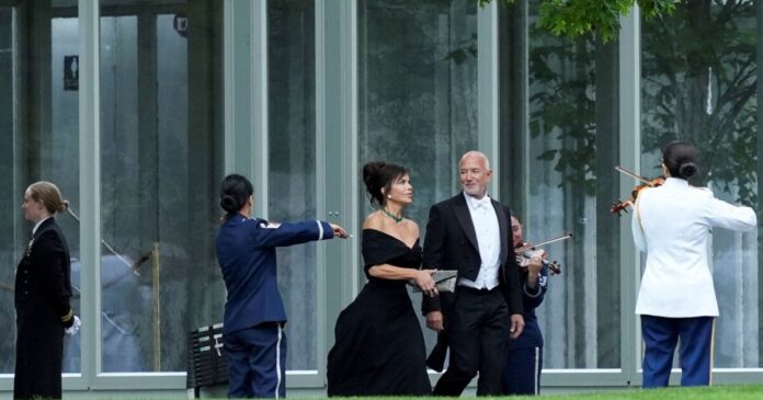 lauren sanchez2 1200x630.jpg