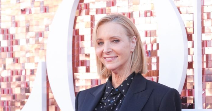 lisa kudrow 1200x630.jpg
