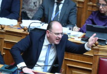 ΠΑΣΟΚ κατά Λαζαρίδη: «Προσωπικό ρουσφέτι του Μητσοτάκη, σε άλλη χώρα θα είχε αποπεμφθεί» makarios lazaridis 3 1200x630.jpg