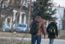 migrants 1200x630.jpg