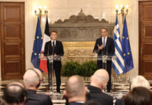 mitsotakis makron 3 618x412.jpg