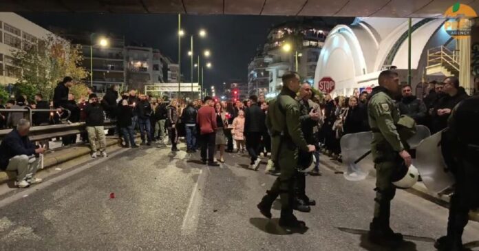 neoskosmos 1200x630.jpg