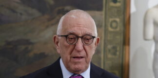 nikitas kaklamanis 3 1200x630.jpg