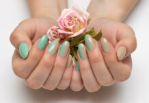 ombre nails 1024x683.jpg