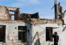 «Φούσκα» η κατάπαυση του πυρός σε Ουκρανία και Ρωσία λόγω του Πάσχα – Αλληλοκατηγορίες για χιλιάδες παραβιάσεις oukrania vomvardismos 1200x630.jpg