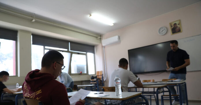 panellhnies eurok 1200x630.jpg