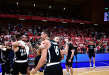 ΠΑΟΚ: Οι ξέφρενοι πανηγυρισμοί των παικτών με τον κόσμο για την επική πρόκριση στους τελικούς του FIBA Europe Cup paok1 1200x630.jpg