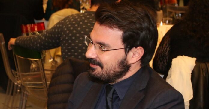 papamimikos 1200x630.jpg