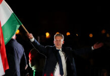 Πέτερ Μαγιάρ: Ποιος είναι ο 45χρονος που έβαλε τέλος στην «ηγεμονία» Όρμπαν – Οι μεγάλοι κερδισμένοι και οι χαμένοι από την εκλογή του peter magyar 1 r 1200x630.jpg