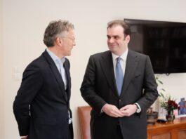 pierrakakis Dijsselbloem.jpeg