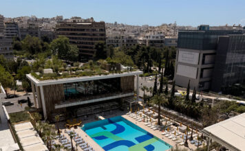 pisina conrad 1200x630.jpg