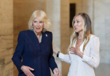 sara jessica parker camilla 4 r 1200x630.jpg