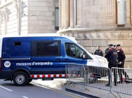 spain police scaled 1.jpg