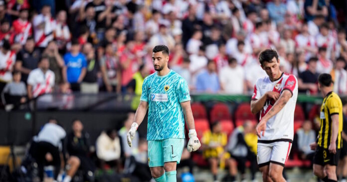 strakosa ragio reuters 1200x630.jpg