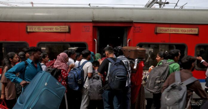 treno iran reuters 1 1200x630.jpg