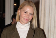 Η Τζένη Μπαλατσινού στην Πάτμο: Παρακολούθησε τη Θεία Λειτουργεία στην Ιερά Μονή του Ευαγγελισμού tzeni mpalatsinoy ndp 1200x630.jpg