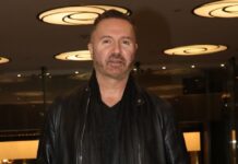 Γιώργος Βάλαρης: «Έχασα τους γονείς μου σε νεαρή ηλικία – Έκανα ψυχανάλυση για να το αντιμετωπίσω» valaris ndpphoto thomas daskalakis 1200x630.jpg