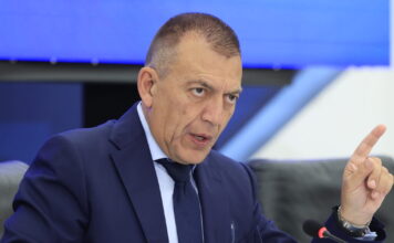 vroutsis 1200x630.jpg