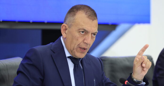 vroutsis 1200x630.jpg