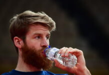 Γουόκαπ: Ανόητο το θέμα του διαβατηρίου, είμαι πολύ περήφανος που είμαι Έλληνας πολίτης walkup 2 1200x630.jpg