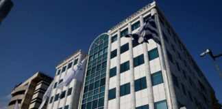 xrimatistirio 1 8.jpg