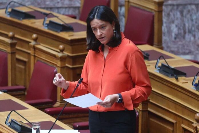 Niki Keramews 2 1.jpg Niki Keramews 2 1.jpg