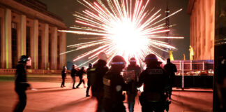 astynomia parisi reuters 1200x630.jpg