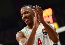 Final Four Euroleague: O Τζαρόν Μπλόσομγκεϊμ σχολίασε έναν σεκιούριτι στην κερκίδα του Ολυμπιακού blossomgame 1200x630.jpg