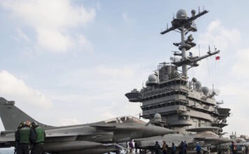 charles de gaulle aeroplanoforo usnavy 1200x630.jpg