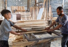 gaza carpenters reuters 3 1200x630.jpg