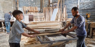 gaza carpenters reuters 3 1200x630.jpg