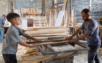 gaza carpenters reuters 3 1200x630.jpg
