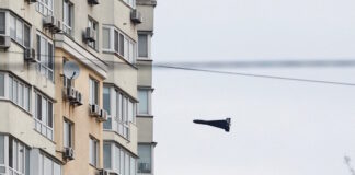 geran shahed drone ukraine russia reuters 1200x630.jpg