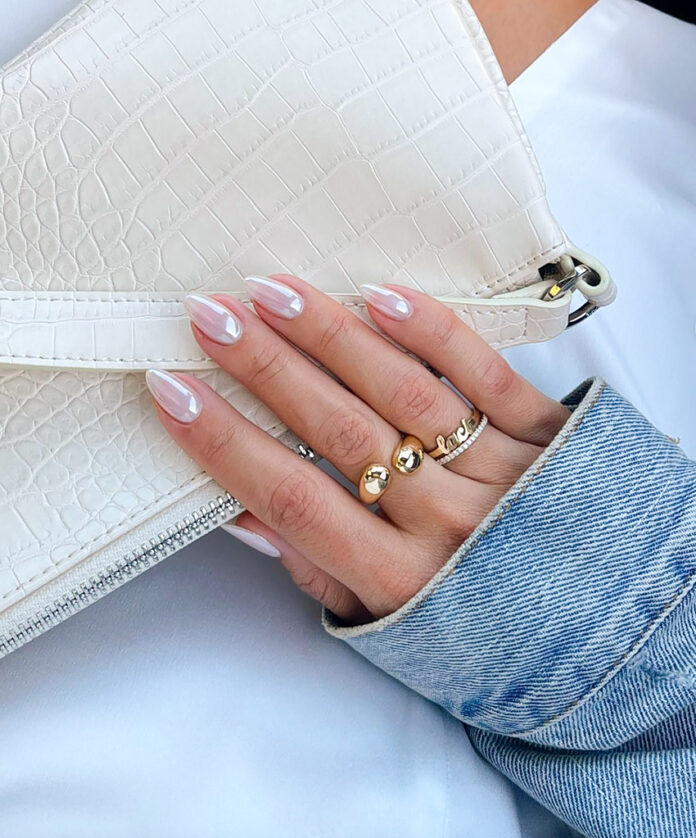 iced nails 850x1024.jpg