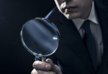 Βρετανία: Εργοδότες προσλαμβάνουν ιδιωτικούς ντετέκτιβ για να «ξετρυπώσουν» τους υπαλλήλους που κλέβουν εταιρείες ή δηλώνουν ψευδώς «άρρωστοι» istock 2009690783 1200x630.jpg