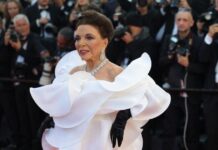 joan collins1 1200x630.jpg