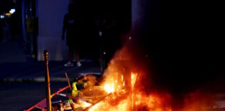 parisi epeisodia pari reuters 1200x630.jpg