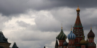 red square r 1200x630.jpg