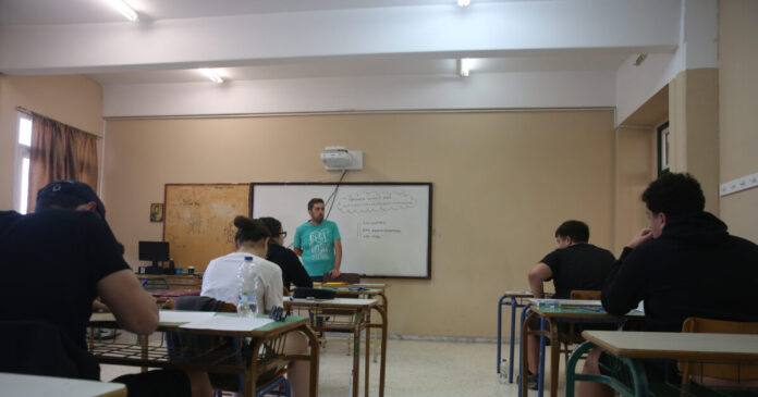 sxoleio taksi eurok 1200x630.jpg