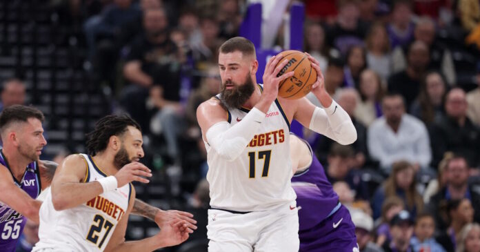 valanciunas reuters 1200x630.jpg