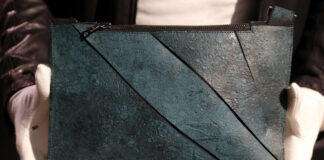handbag tyrannosaurus1 09062026 1200x630.jpg