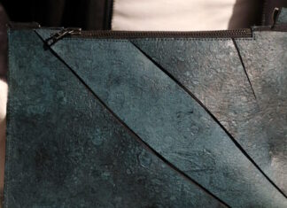 handbag tyrannosaurus1 09062026 1200x630.jpg