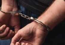 Πειραιάς: Ηλικιωμένος επιτέθηκε με τρίαινα σε δύο αδέλφια για μία θέση πάρκινγκ