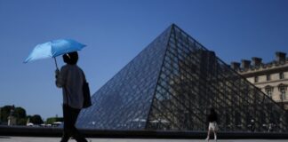 louvre kausonas reuters 1200x630.jpg
