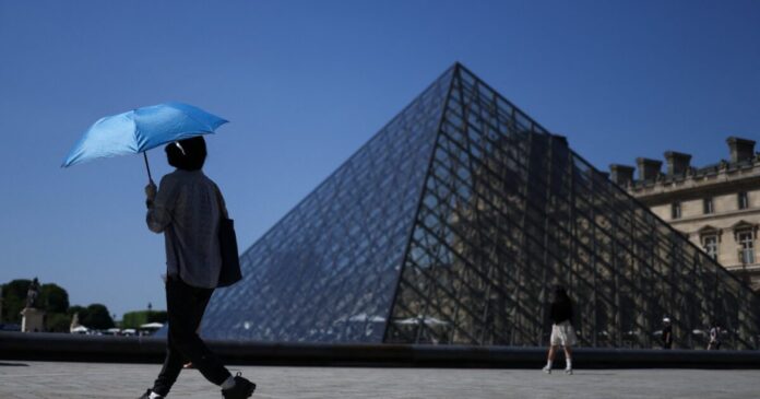 louvre kausonas reuters 1200x630.jpg