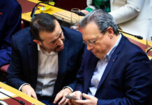 Παππάς κατά Φάμελλου: Να εξηγήσει τι καθήκοντα έχει μέχρι τις εκλογές – «Ο Ζαχαριάδης συνεχίζει να είναι εκπρόσωπος Τύπου του ΣΥΡΙΖΑ;» nikos pappas sokratis famellos 3 1200x630.jpg