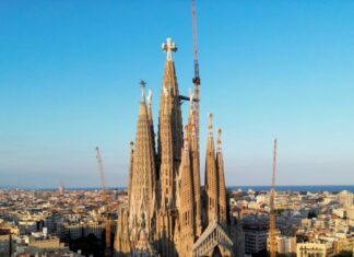 the sagrada familia basilica 1200x630.jpg