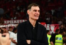 Ο Γιώργος Μπαρτζώκας αναδείχθηκε κορυφαίος προπονητής της σεζόν στην GBL