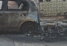 Κυψέλη: Αυτοκίνητο κάηκε ολοσχερώς από φωτιά που ξέσπασε σε ηλεκτρικό σκούτερ