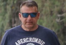 Ο Γιώργος Λιάγκας κάνει διακοπές με τους γιους του – Δημοσίευσε βίντεο εν πλω από Κουφονήσια προς Πάρο